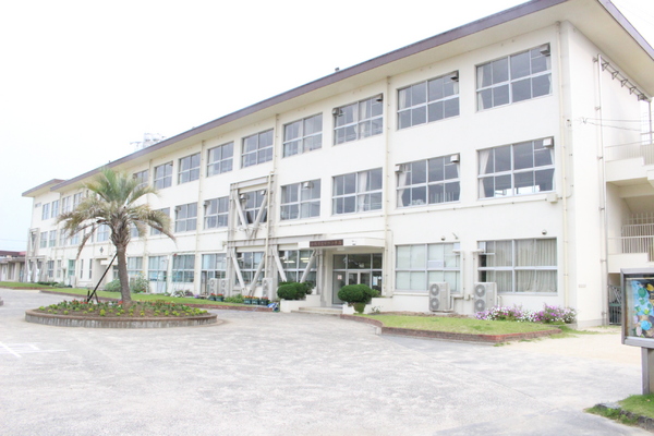 小学校　倉敷市立中洲小学校（小学校）まで1467m