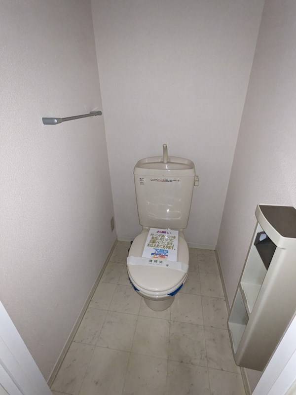 トイレ　別部屋参考写真