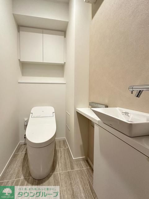 トイレ　※写真は同タイプ住戸です。