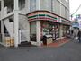 コンビニ　セブンイレブン（コンビニ）まで290m