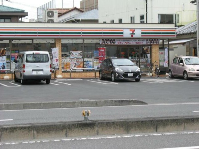 コンビニ　セブンイレブン大宮桜木4丁目店（コンビニ）まで238m