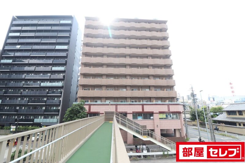 現代ハウス新栄の外観写真