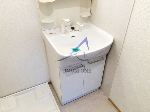 洗面設備　独立洗面台です。