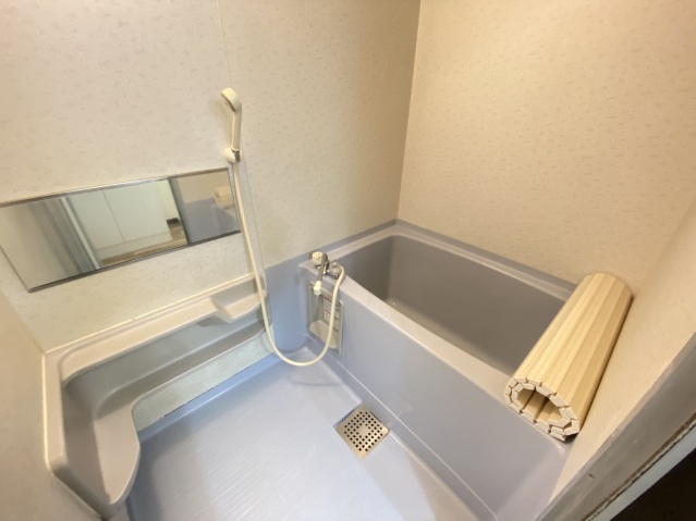 メゾンルポーゼの風呂写真