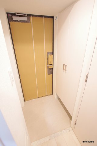 エスリード難波ザ・アークの玄関写真