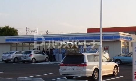 コンビニ　ローソン船橋芝山店（コンビニ）まで590m