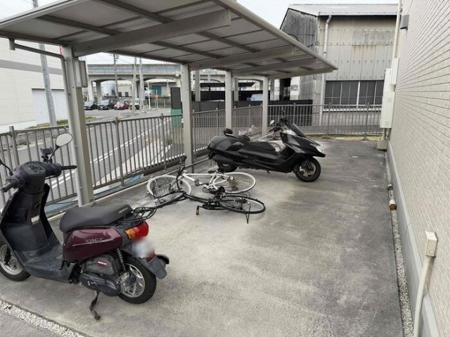 サニープレイス十一屋 F棟の外観写真