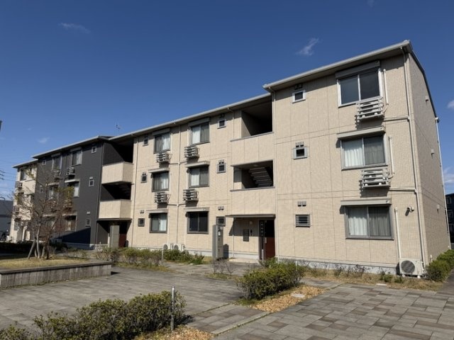 サニープレイス十一屋 F棟の外観写真