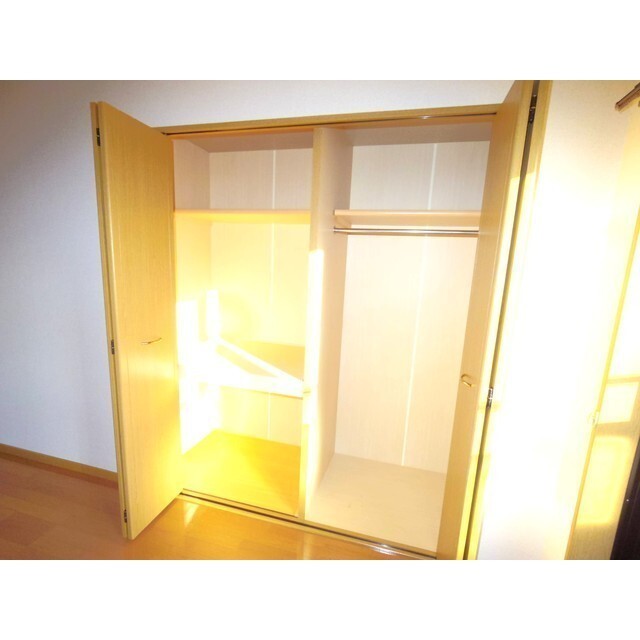 ガーデンハイム樗2番館の内装写真