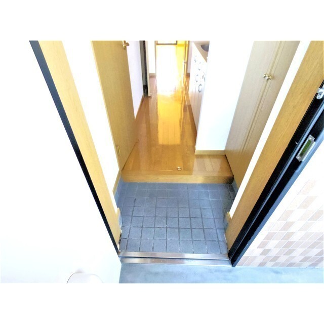 ガーデンハイム樗2番館の玄関写真