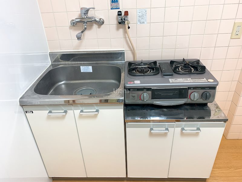ロイヤルティみののキッチン写真