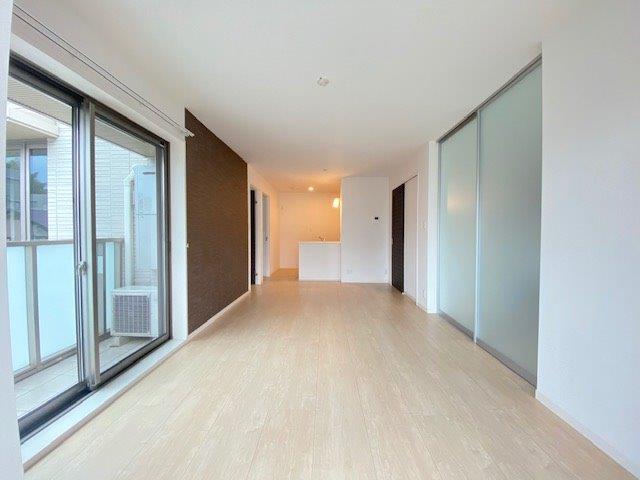 シャーメゾン薬院の居間写真