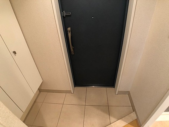 玄関　参考写真