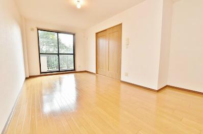 居室・リビング　※写真は同物件の同タイプのお部屋です。