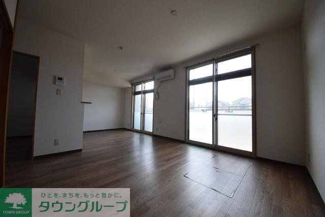 居室・リビング　※別部屋参考写真現状優先