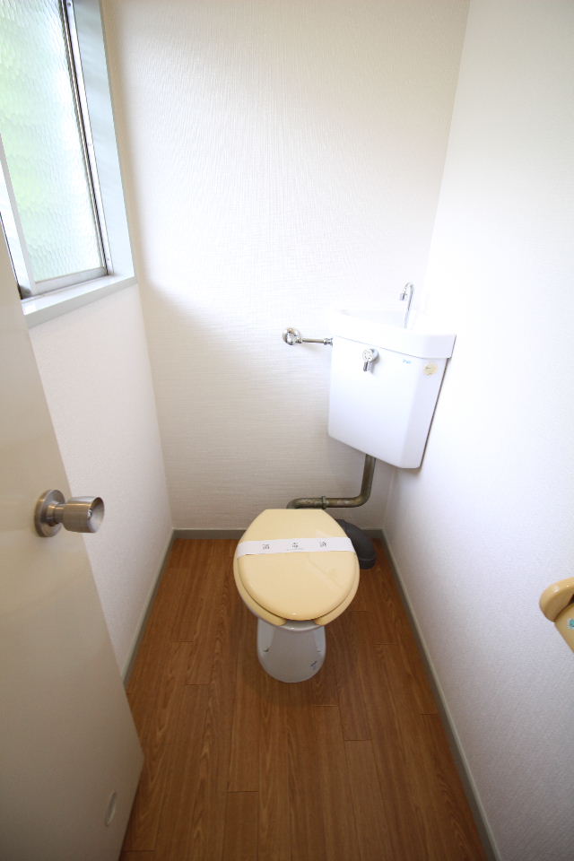 トイレ　バストイレ別