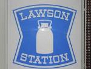 コンビニ　ローソン八幡鷹の巣店（コンビニ）まで648m