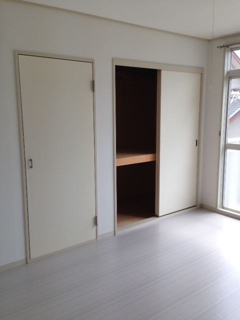 収納　収納が２ヶ所もあって助かります！