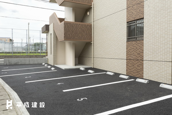 駐車場　駐車場