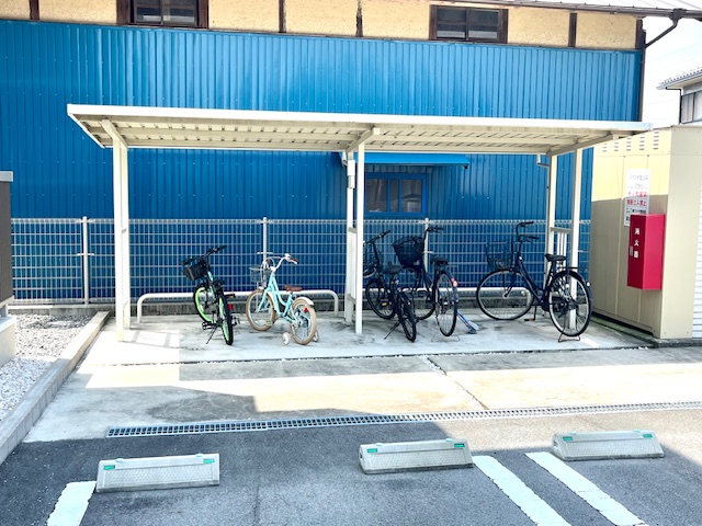 駐車場　駐輪場