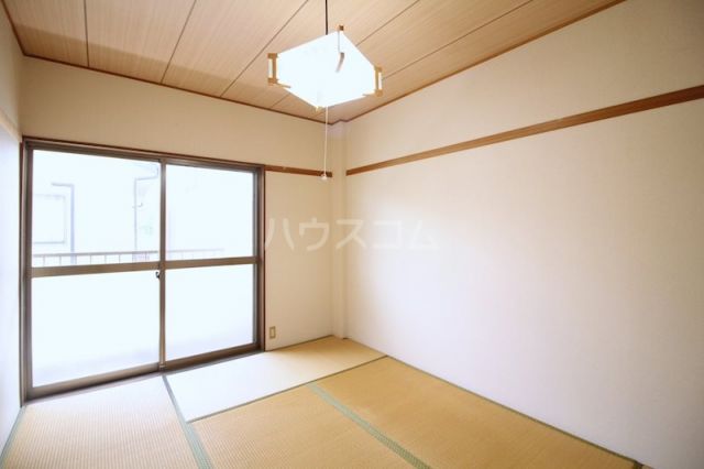 ペアシティ榊 Aの内装写真