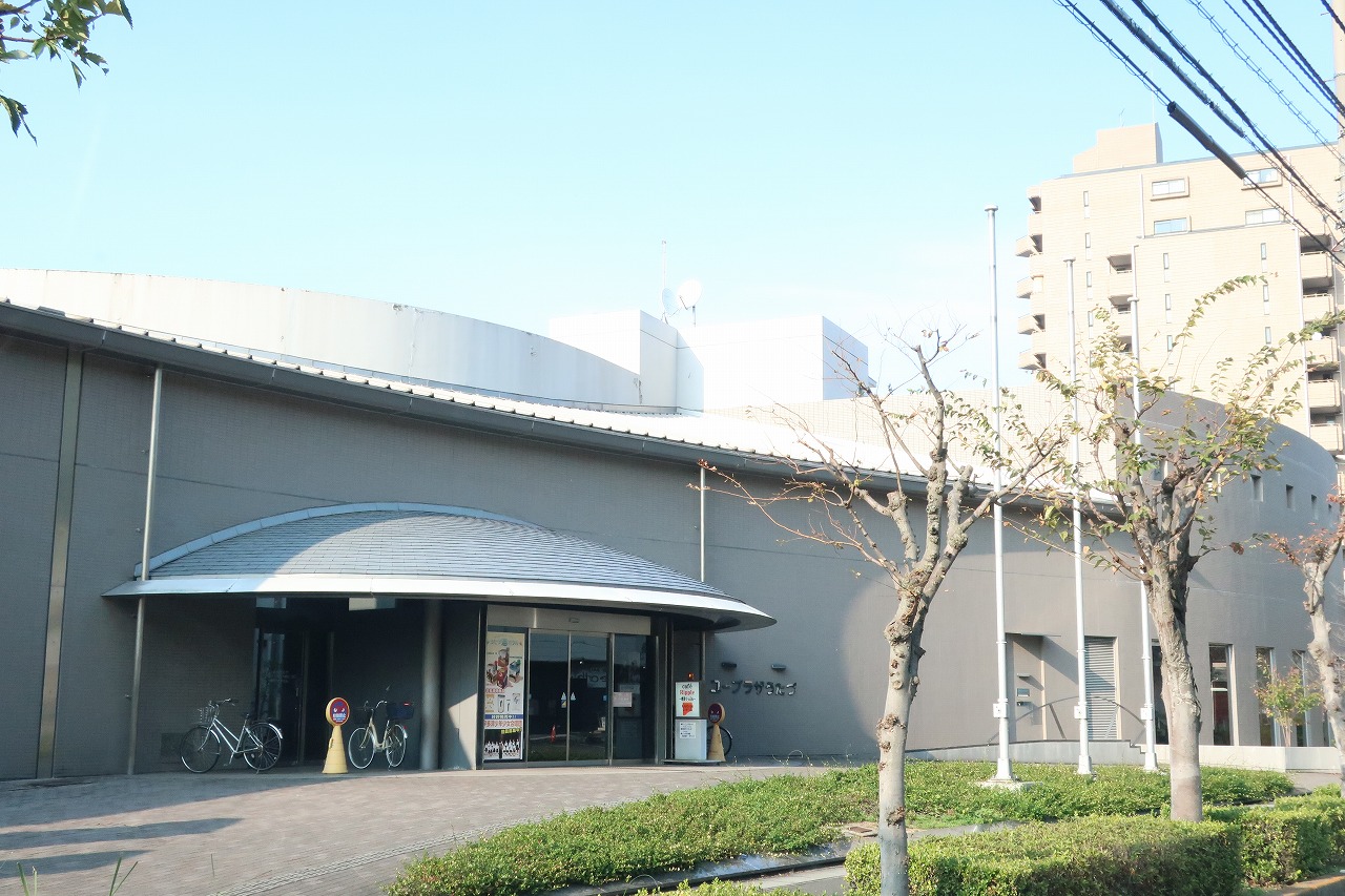 図書館　宇多津町ライブラリーうたづ（図書館）まで1197m