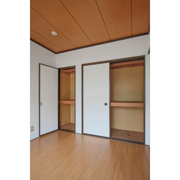 収納　下の階のお部屋で♪