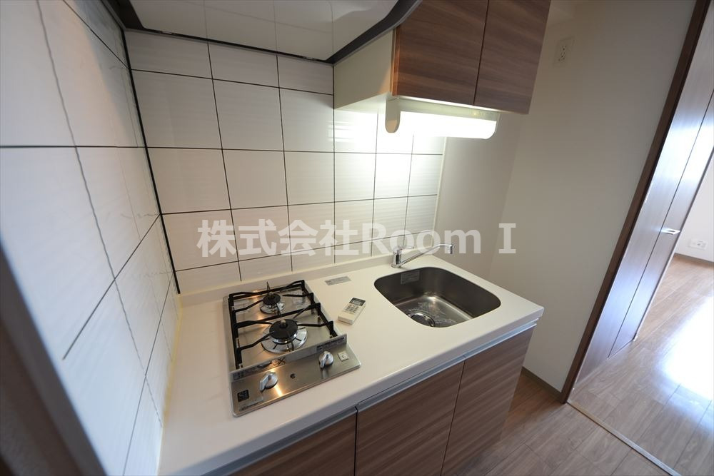 キッチン　コンパクトなキッチンで掃除もラクラク