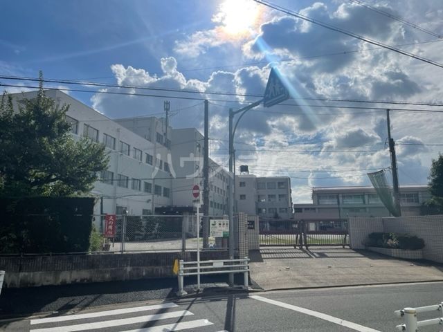小学校　名古屋市立本地丘小学校（小学校）まで455m