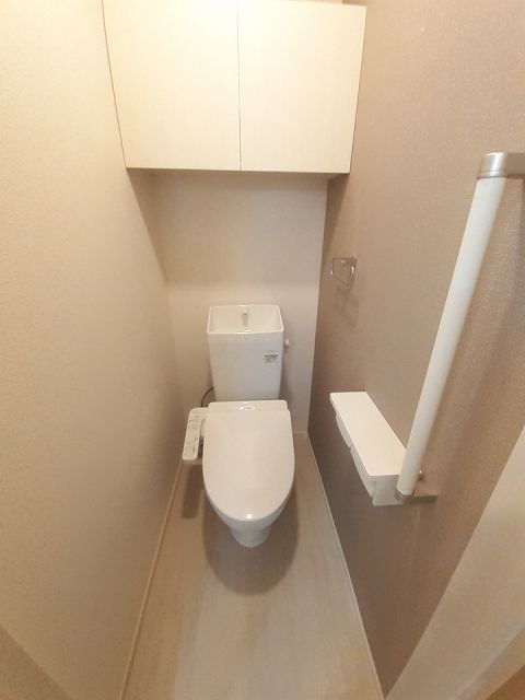 【マカニ　レア　Ａのトイレ】