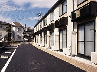 バルコニー　南西向きで日当たりも良好。