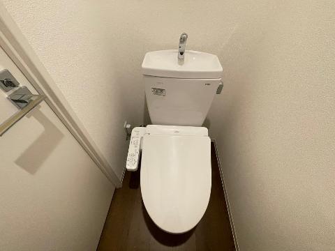 トイレ　シャワー付トイレ