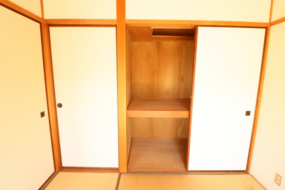 収納　※別号室の写真になります。