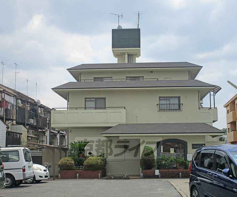 【京都市西京区山田南山田町のマンションの建物外観】