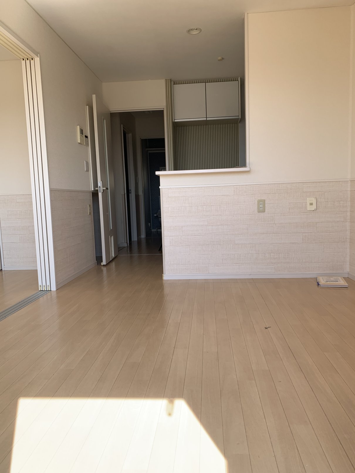 居室・リビング　南向きの明るいリビング