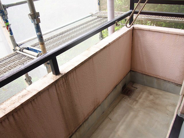 バルコニー　家具家電一式付き、仲介手数料半月分