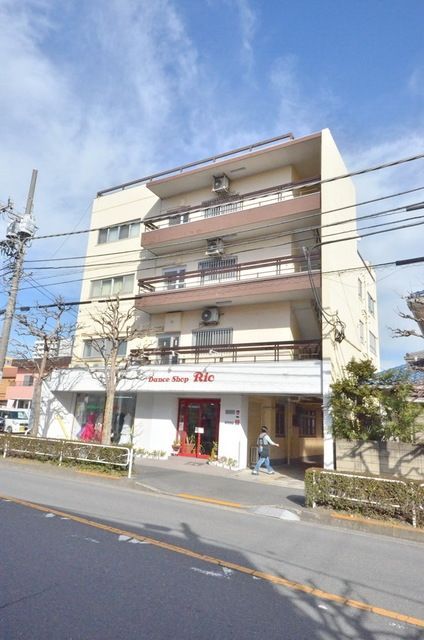 建物外観　陽当たり良好なお部屋です♪