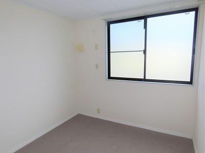 居室・リビング　2階に2部屋ある間取りです