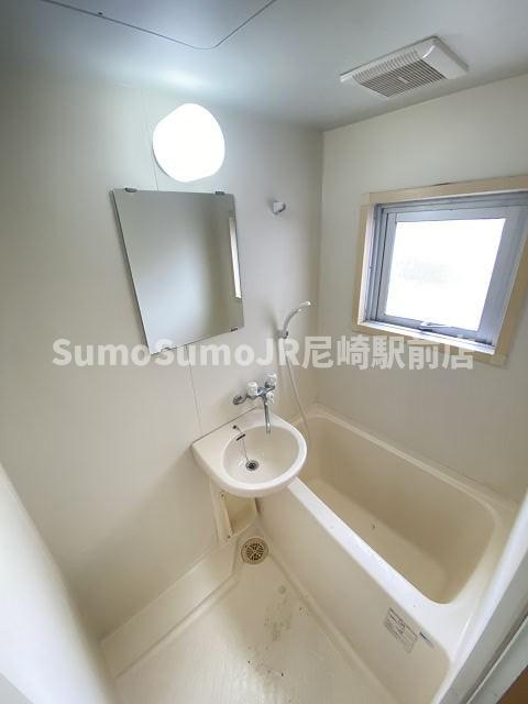 バス・シャワールーム　日々の疲れを癒すお風呂付です