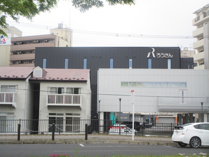 銀行　東北労働金庫 仙台東支店（銀行）まで307m