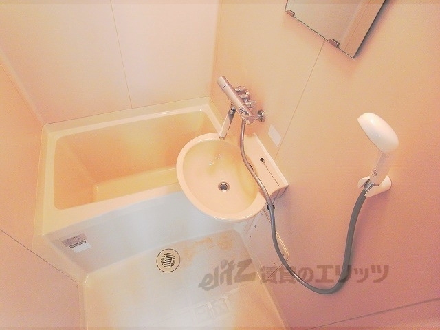 バス・シャワールーム　バス