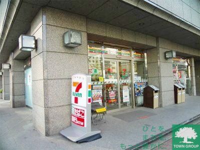 コンビニ　セブンイレブン大崎広小路駅西店（コンビニ）まで50m