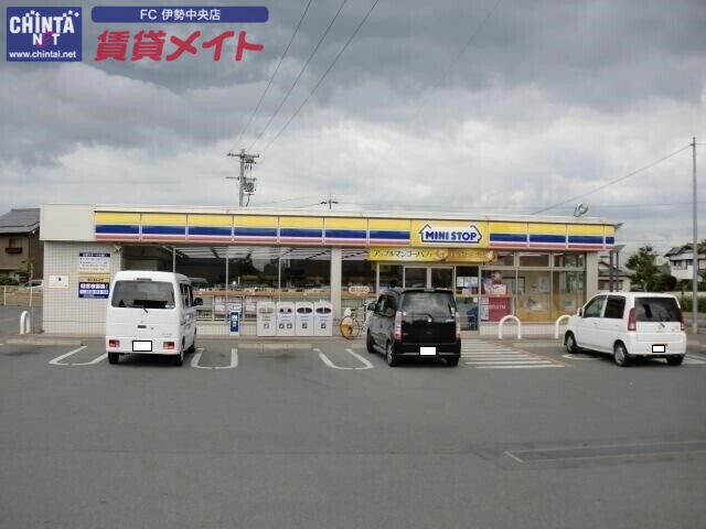 コンビニ　ミニストップ伊勢宮後店（コンビニ）まで353m