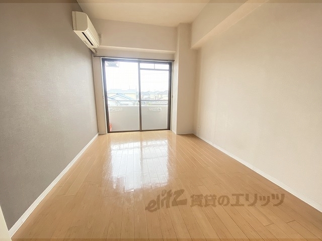 居室・リビング　居室