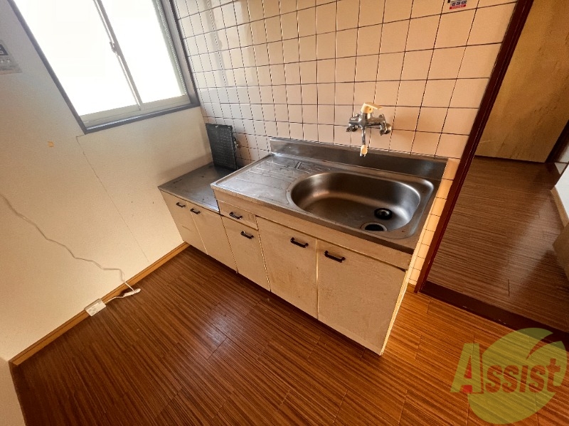 キッチン　キッチンはシンクも広く使い勝手が良さそうです。