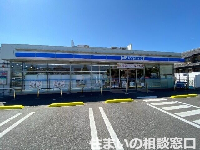 【碧南市岬町のアパートのコンビニ】