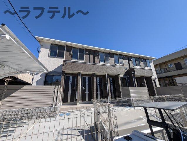 所沢市西新井町のアパートの建物外観