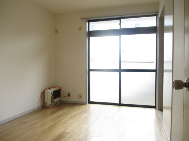 その他部屋・スペース　各室収納付き。