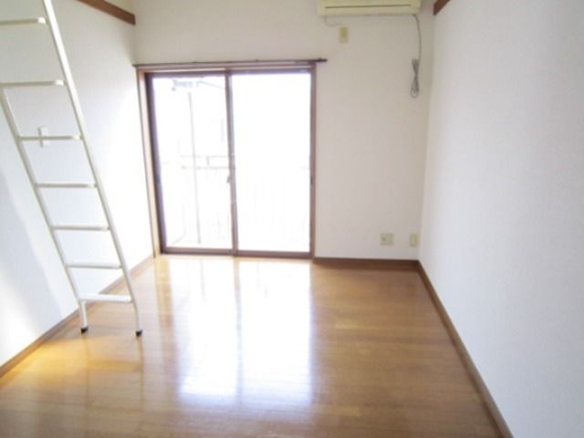 居室・リビング　別室参照。