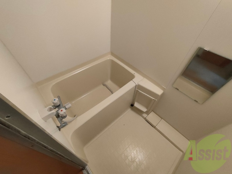 バス・シャワールーム　お風呂です。ゆっくりお風呂につかるのも体に良いですね～